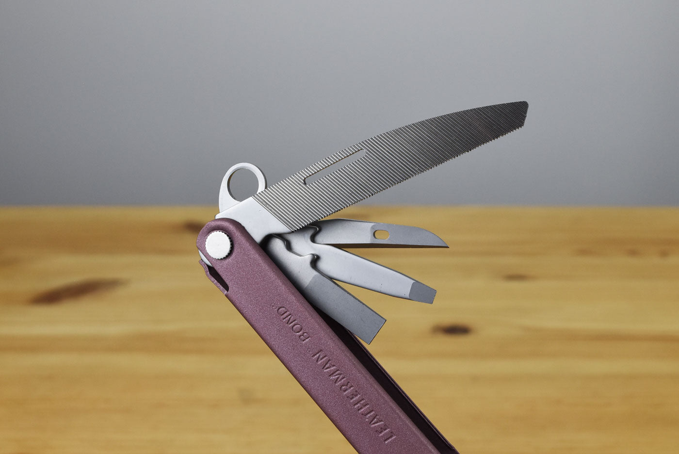 Leatherman Bond Multitool (Heathered Cranberry Cerakote Handle)