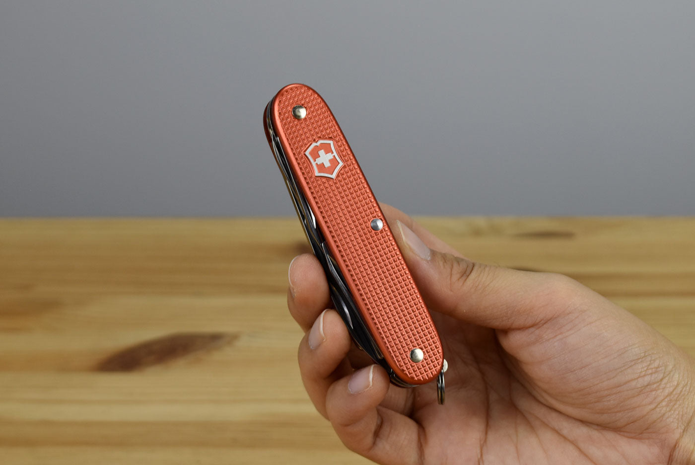 Victorinox Pioneer X Alox Multitool Pocket Knife 0.8231.L25 (Limited Edition 2025)
