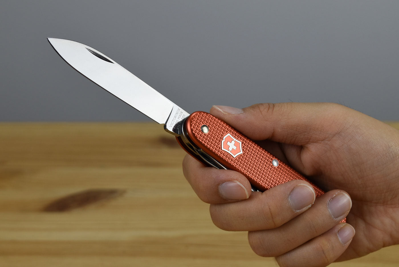 Victorinox Pioneer X Alox Multitool Pocket Knife 0.8231.L25 (Limited Edition 2025)