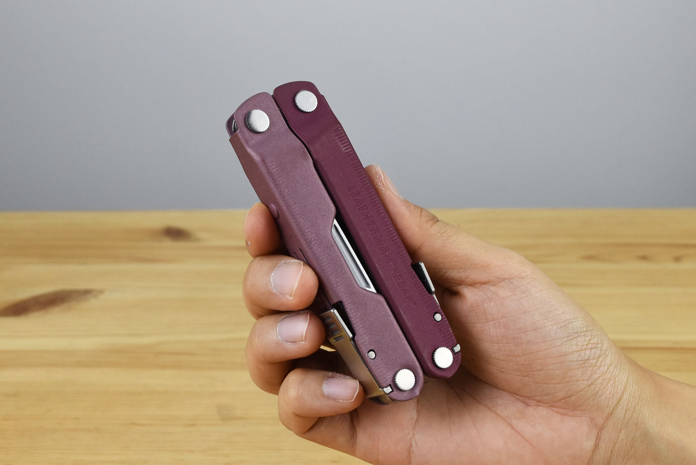 Leatherman Rebar Multitool (Heathered Cranberry Cerakote Handle)