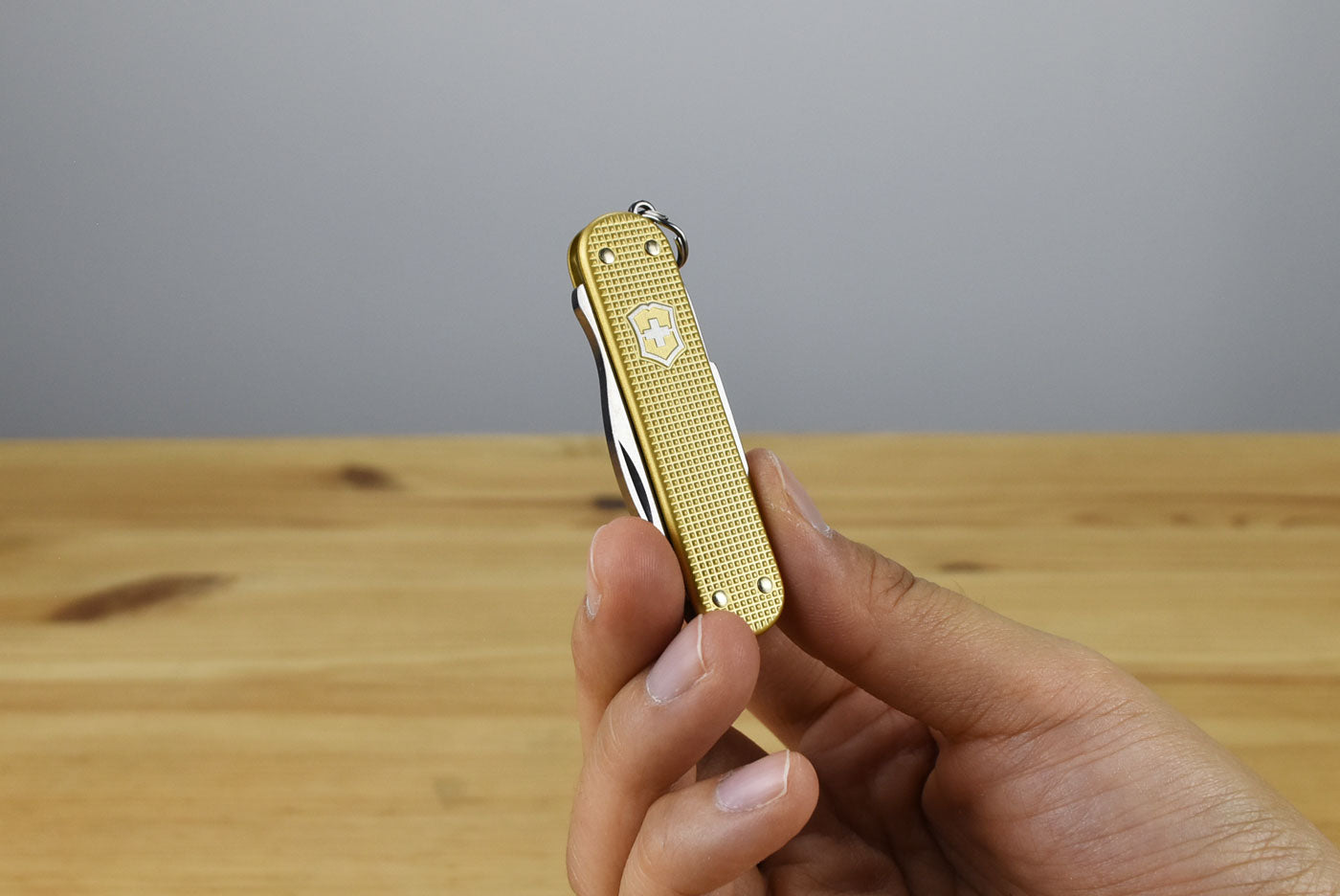 Victorinox Companion S Alox Multitool Pocket Knife 0.6261.28 (Gold)
