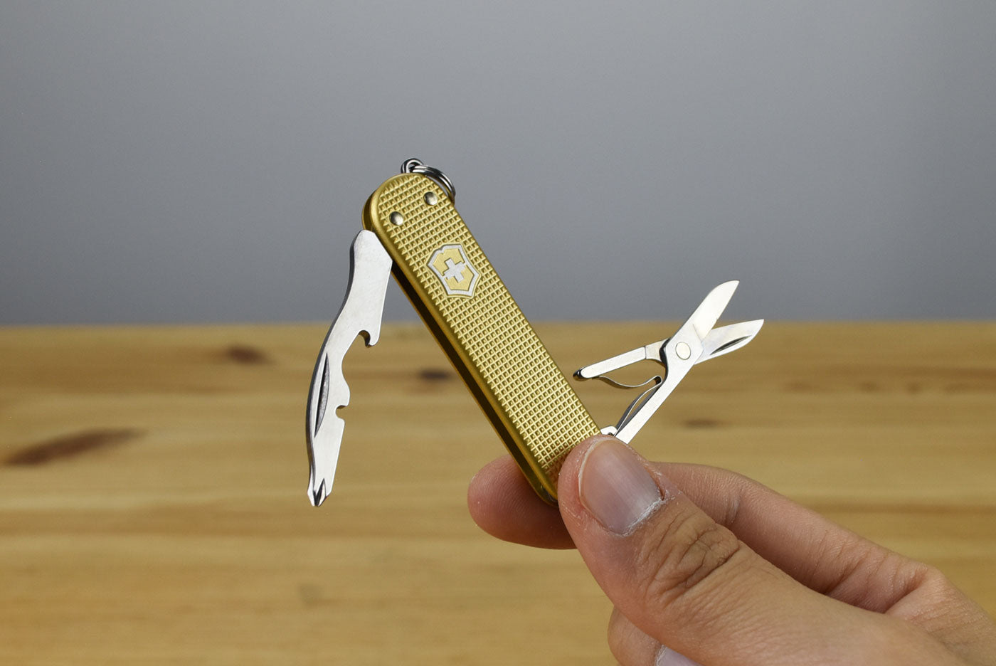 Victorinox Companion S Alox Multitool Pocket Knife 0.6261.28 (Gold)