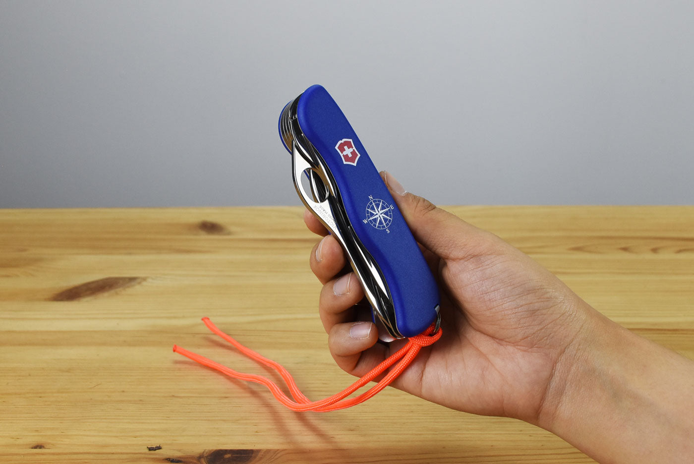 Victorinox Skipper Pro Multitool Pocket Knife 0.8503.2MW (Blue)