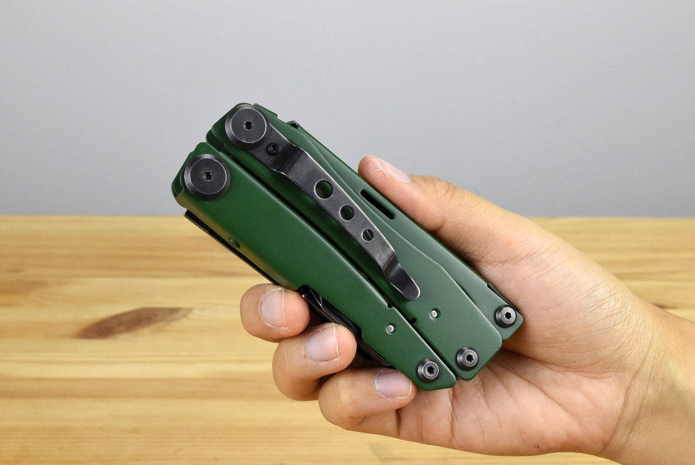 NexTool NE20278 16-In-1 Flagship Pro Multitool (Green)