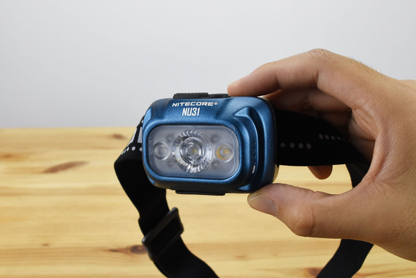 Nitecore NU31 Triple Output Lightweight Rechargeable Headlamp (550 Lumens) (3 Versions)
