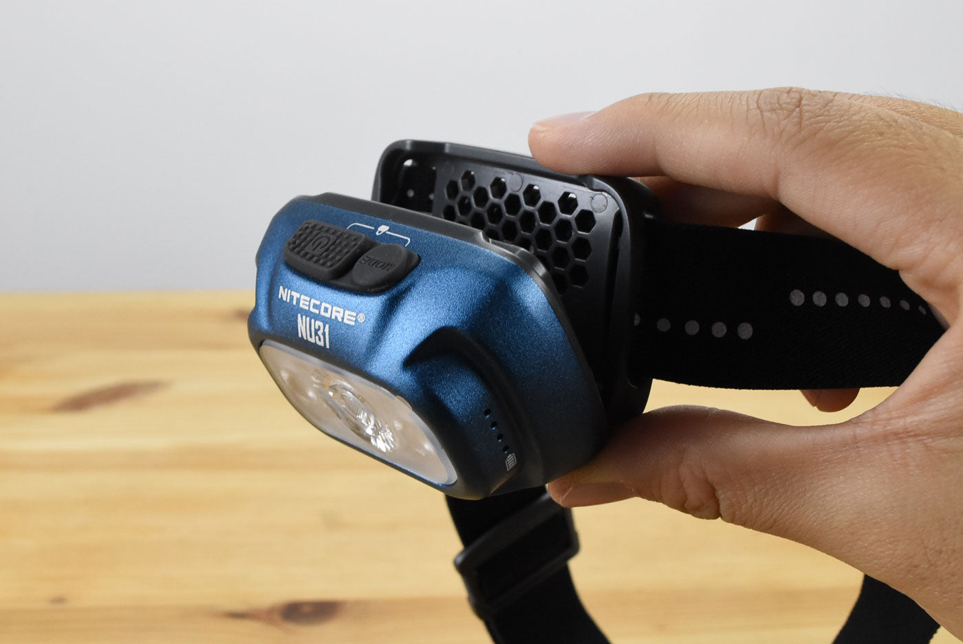 Nitecore NU31 Triple Output Lightweight Rechargeable Headlamp (550 Lumens) (3 Versions)