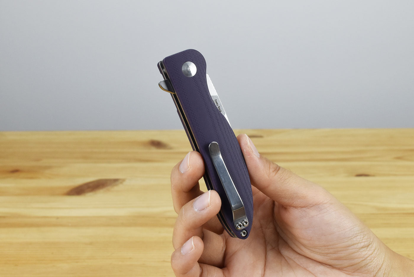 Kizer V3566N1 Sway Back N690