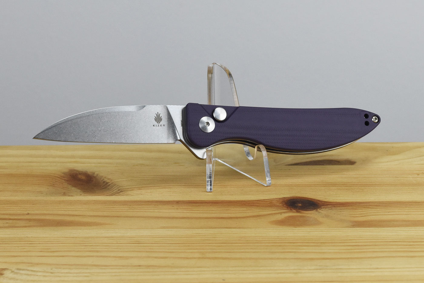Kizer V3566N1 Sway Back N690