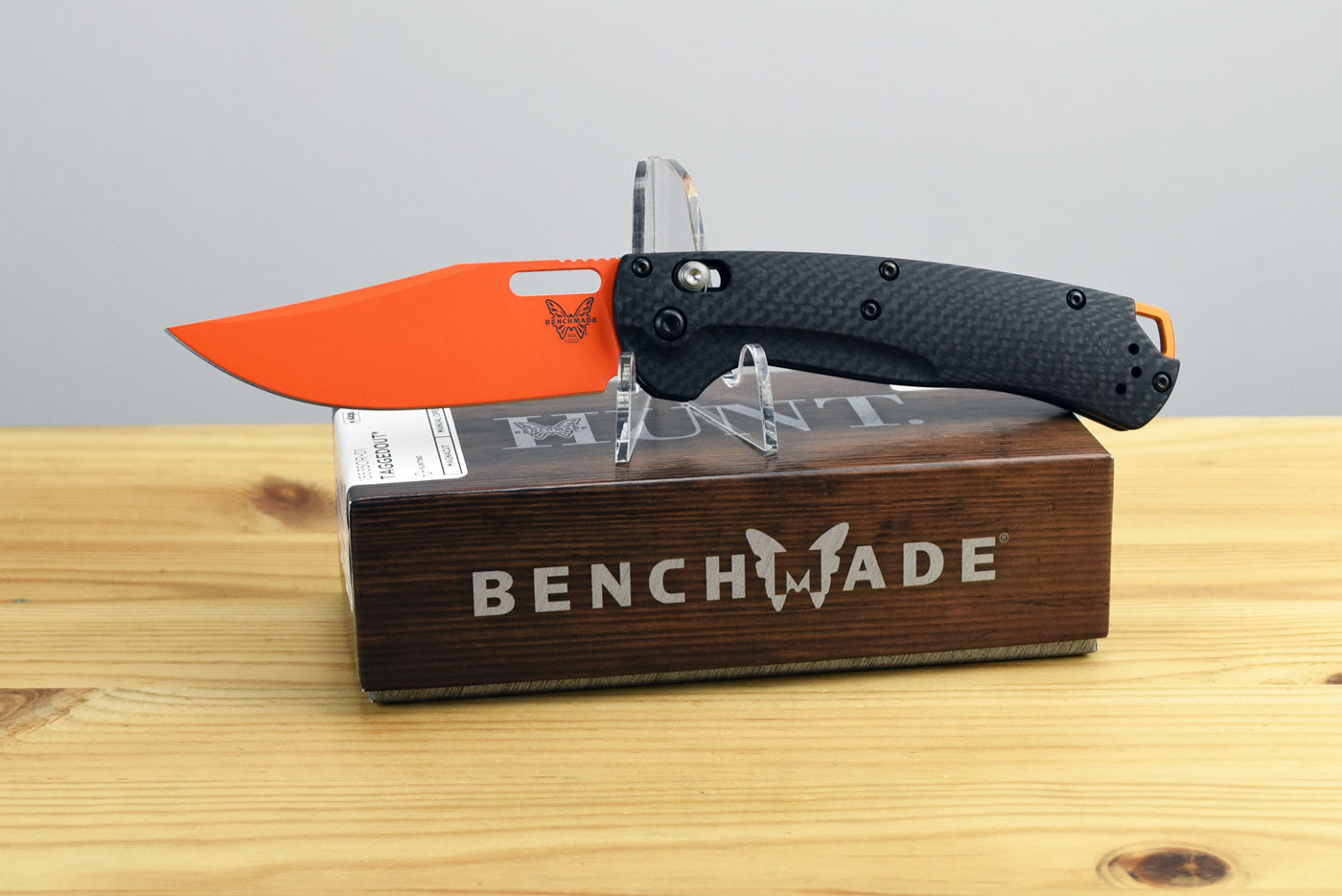 Benchmade 15535OR-01 Taggedout Folding Knife (Carbon Fiber Handle)