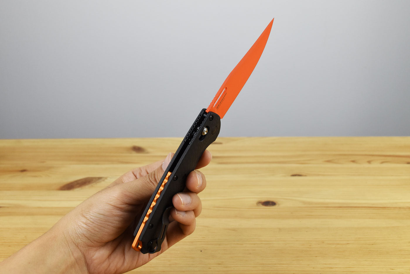 Benchmade 15535OR-01 Taggedout Folding Knife (Carbon Fiber Handle)