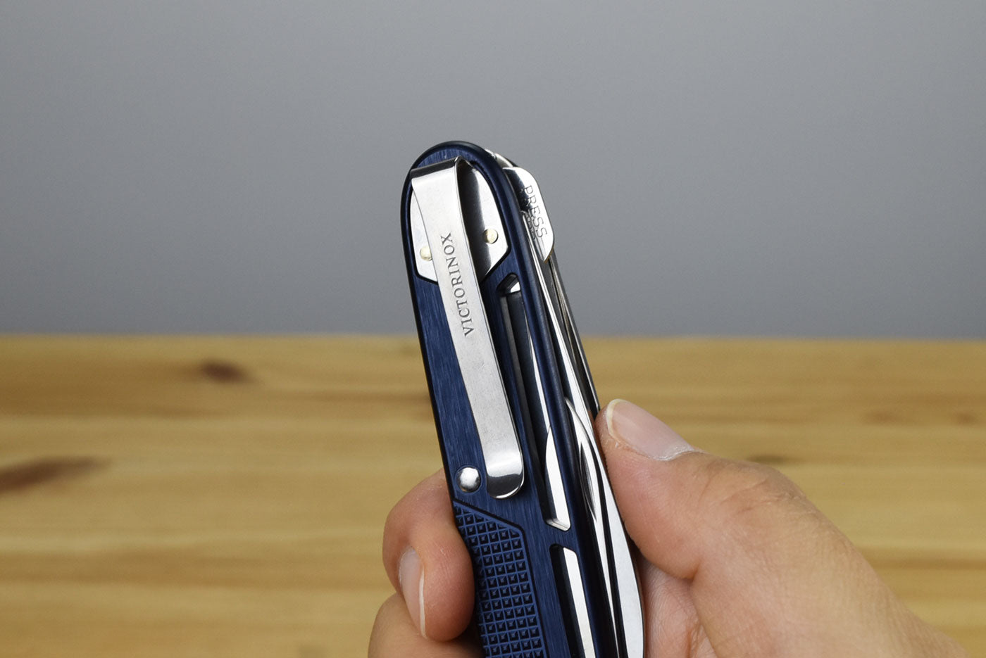 Victorinox Synergy X Alox Multitool Pocket Knife 0.8226.22 (Dark Blue)