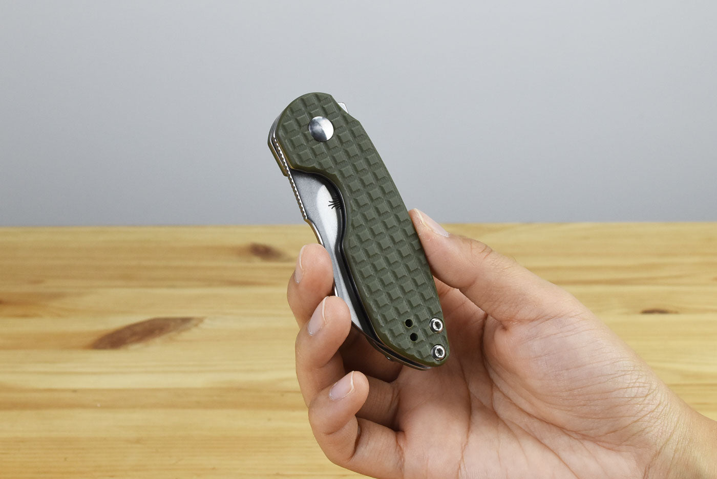 Kizer V2569C1 October Mini