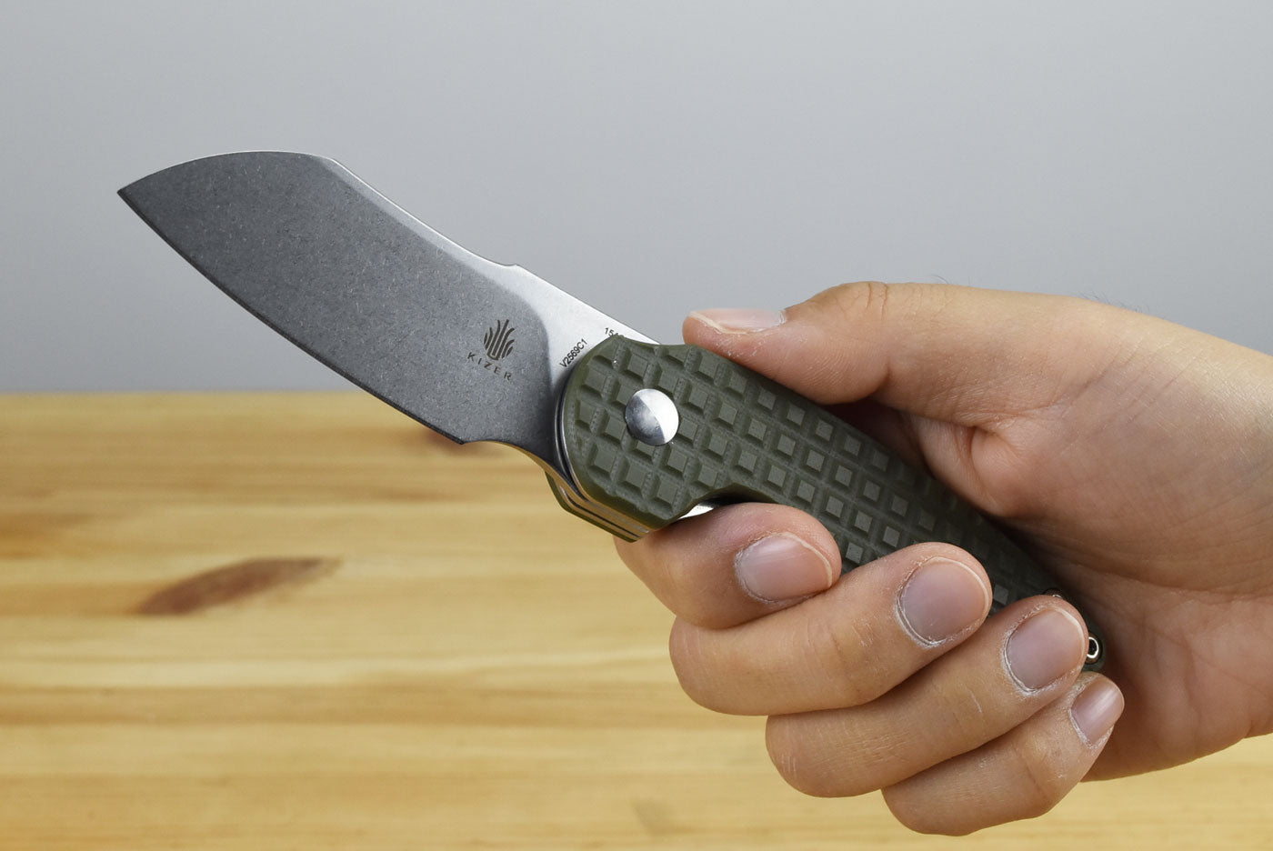Kizer V2569C1 October Mini