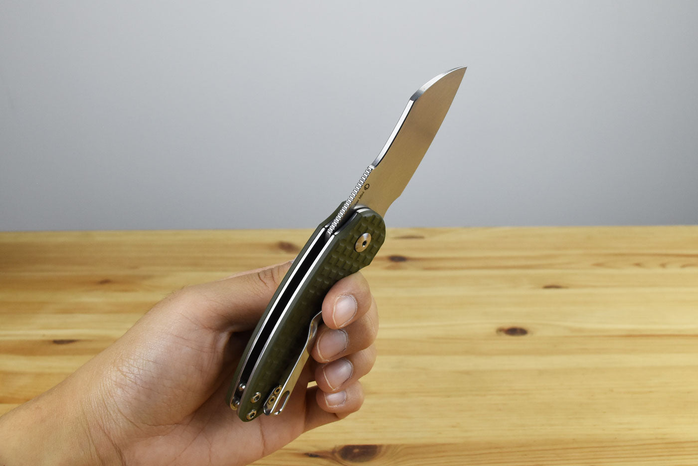 Kizer V2569C1 October Mini