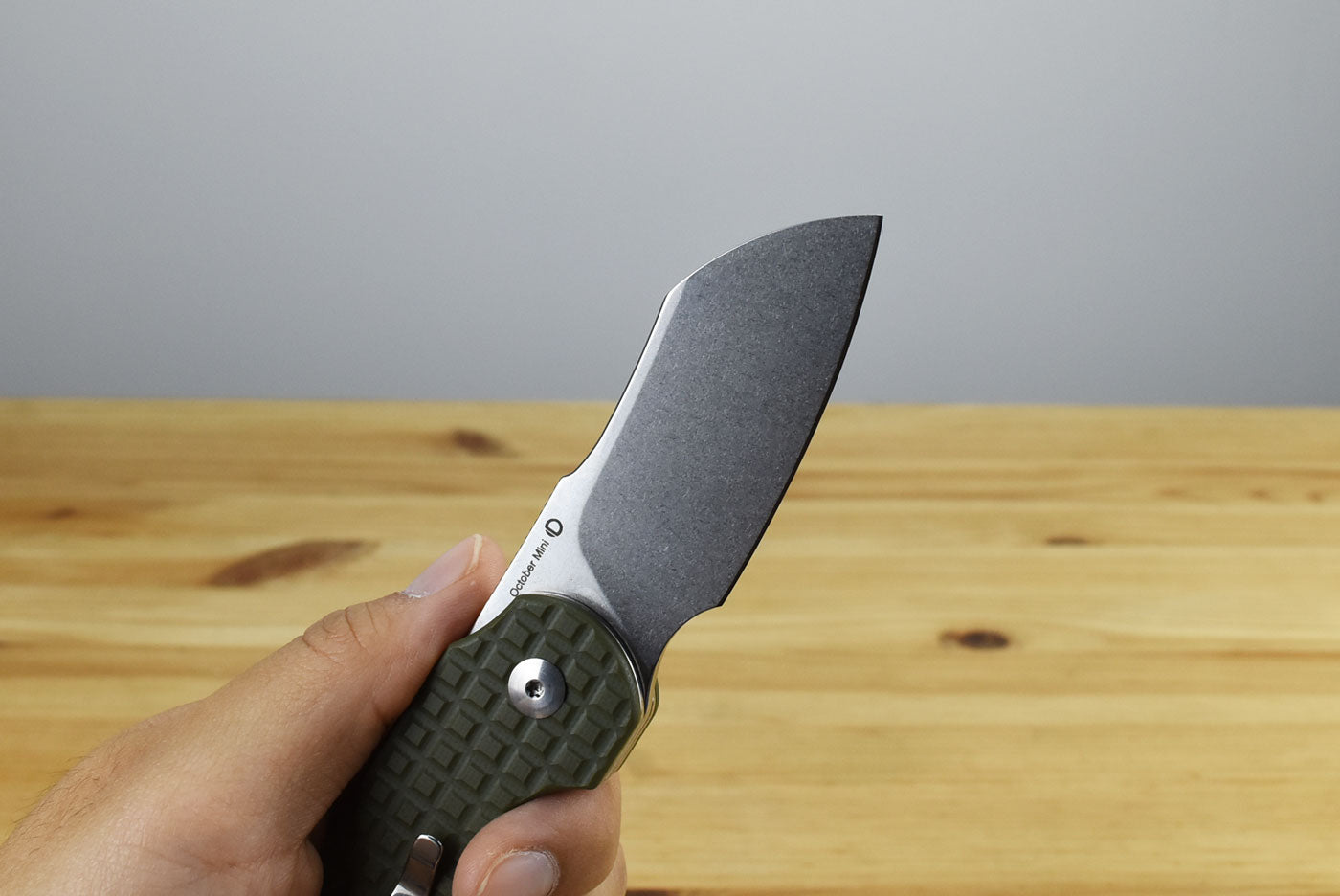 Kizer V2569C1 October Mini