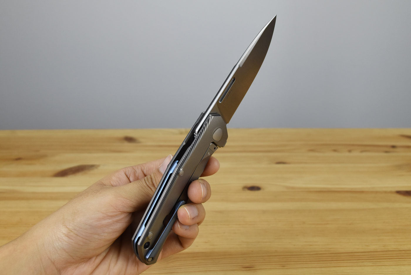 LionSteel Q4ttro Folding Knife (Gray Titanium Handle)