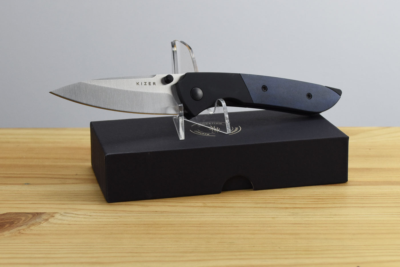 Kizer V3690A2 Spitfire 14C28N