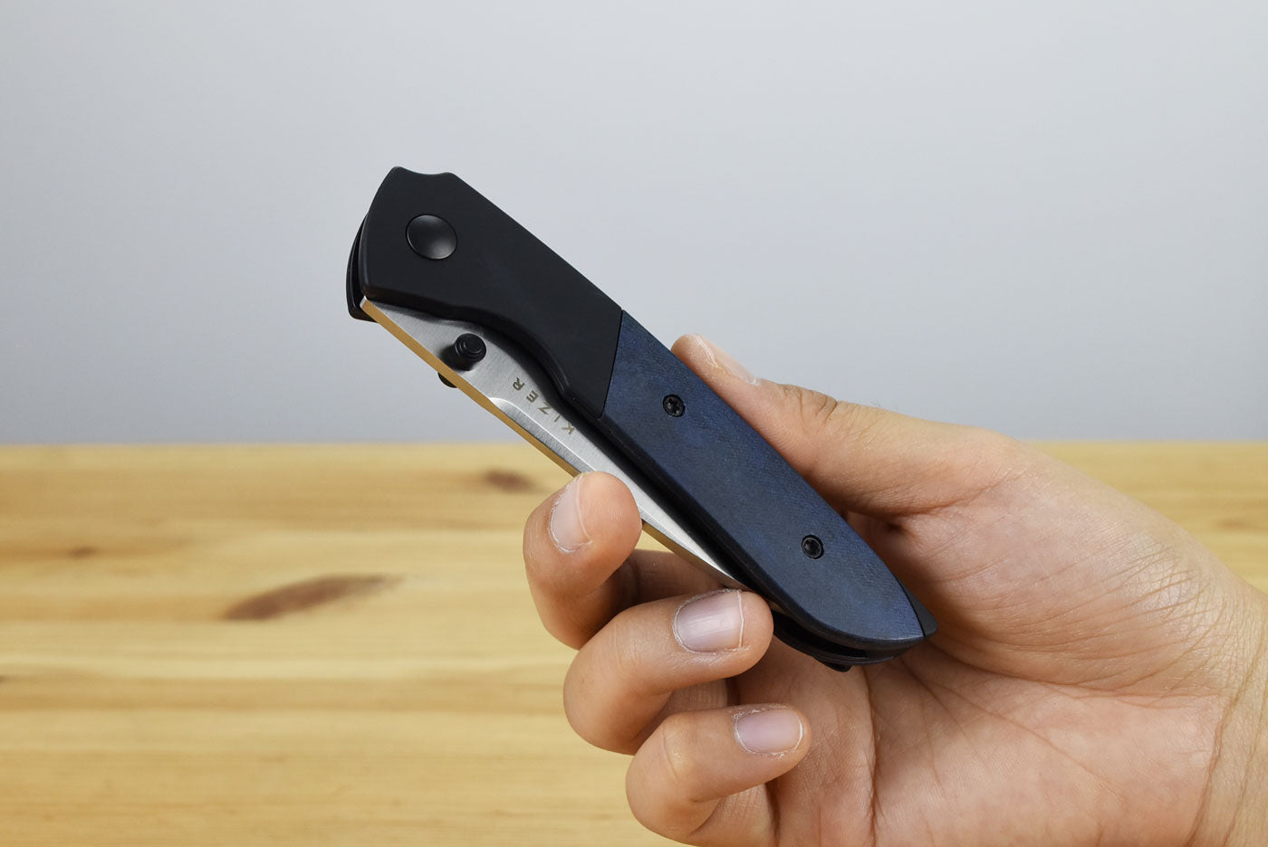 Kizer V3690A2 Spitfire 14C28N