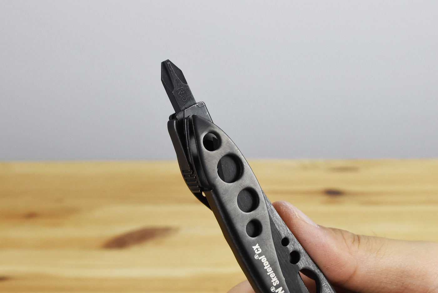 Leatherman Skeletool CX Multitool (Onyx)