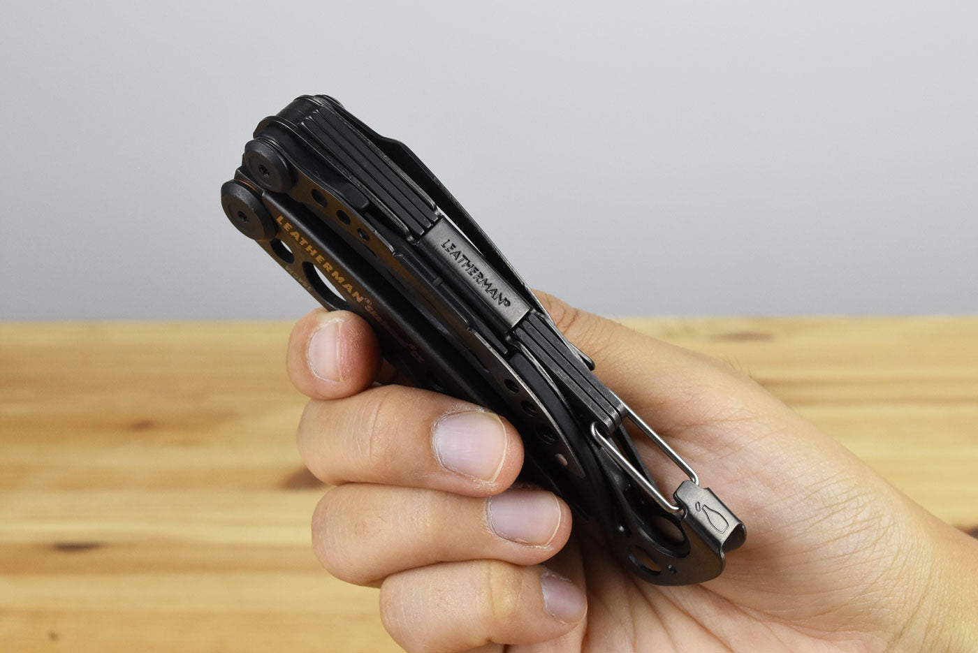 Leatherman Skeletool CX Multitool (Onyx)