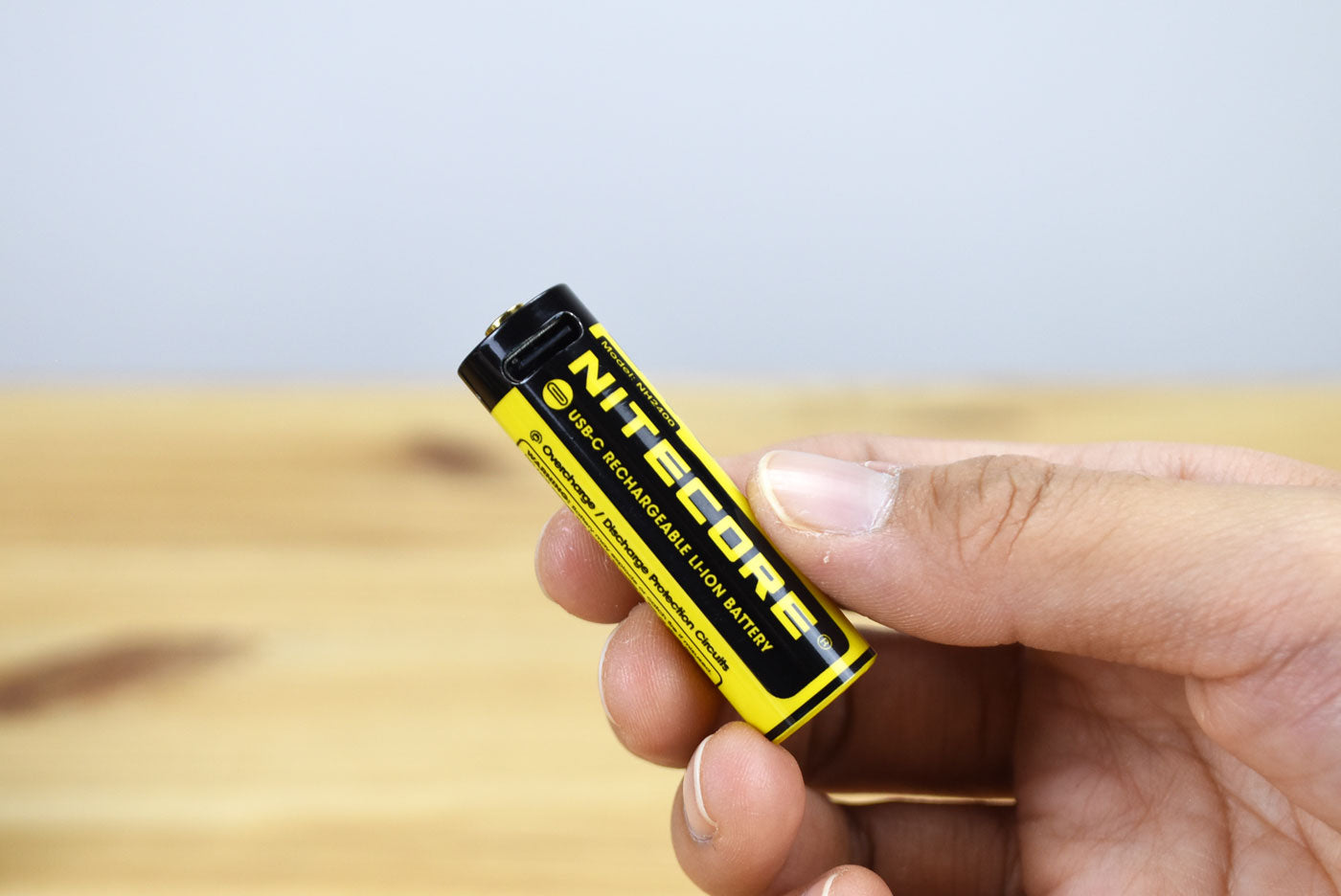 Nitecore Battery NH2400 2400mAh USB-C Rechargeable AA Battery (4pc Pack)