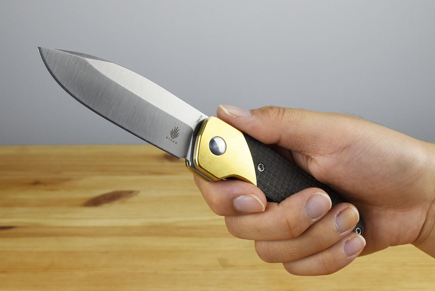 Kizer V3661C1 Gavel