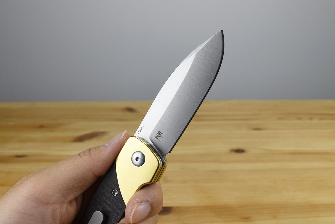 Kizer V3661C1 Gavel