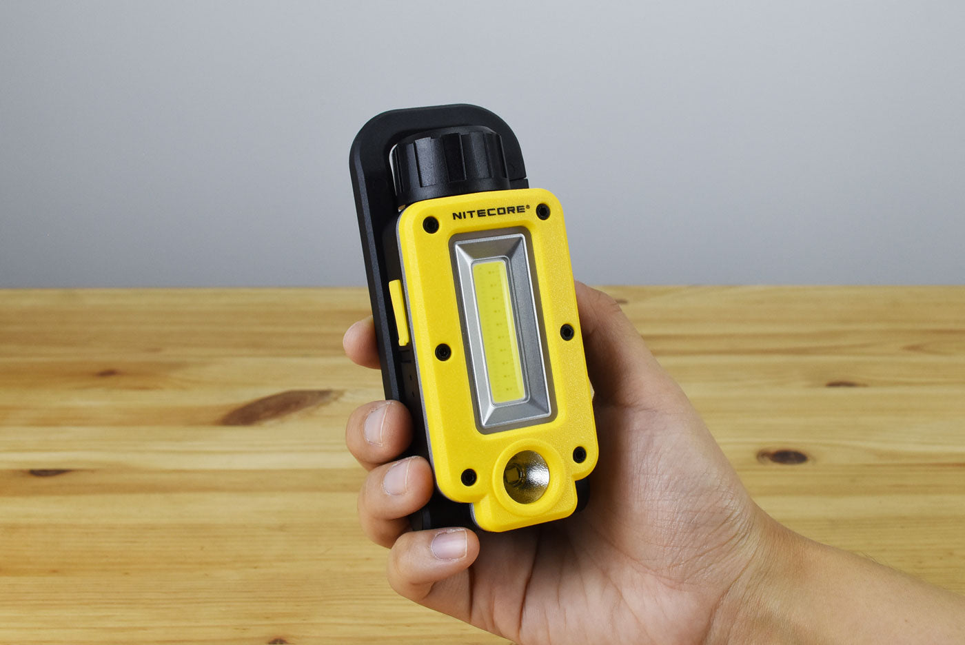 Nitecore NWL20 COB Mechanics Rechargeable Work Light (600 Lumens)
