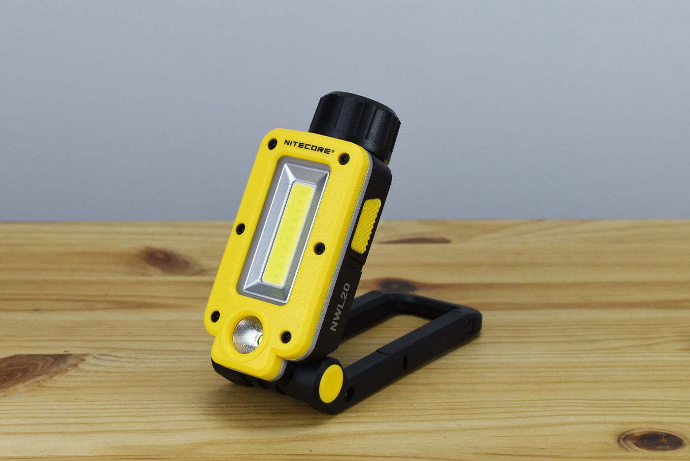 Nitecore NWL20 COB Mechanics Rechargeable Work Light (600 Lumens)
