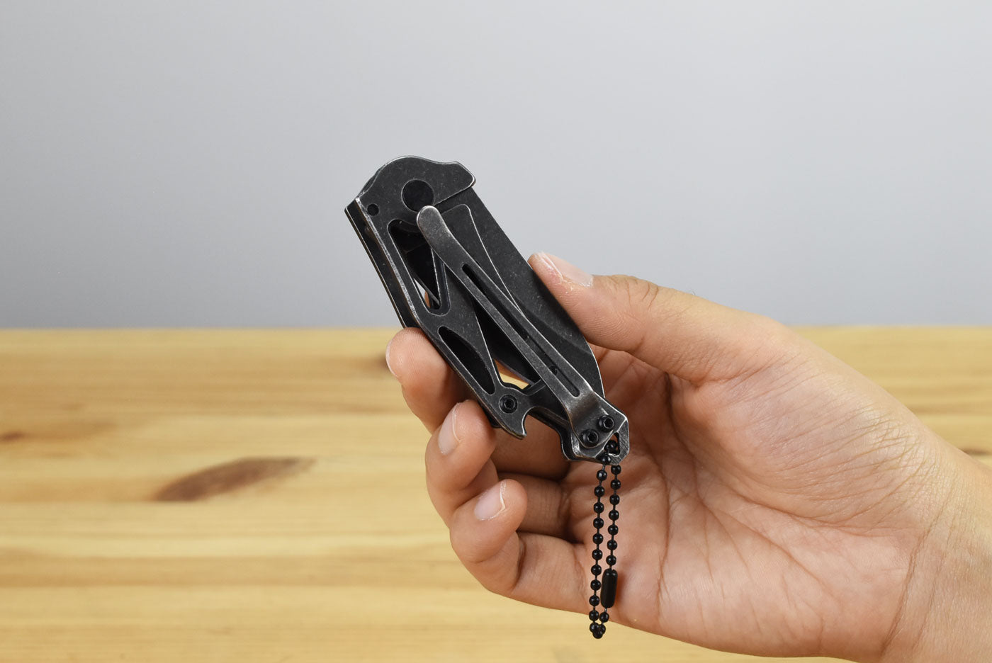 Smith & Wesson SW1207128 Keychain Framelock Black SW Folding Blade