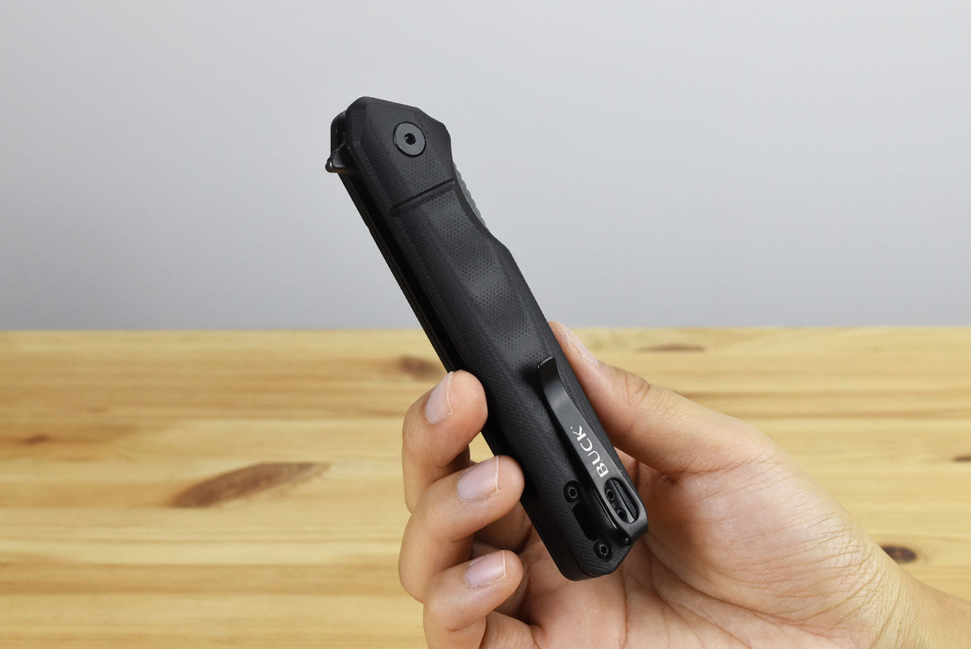 Buck 239 Infusion Folder (Black G10)