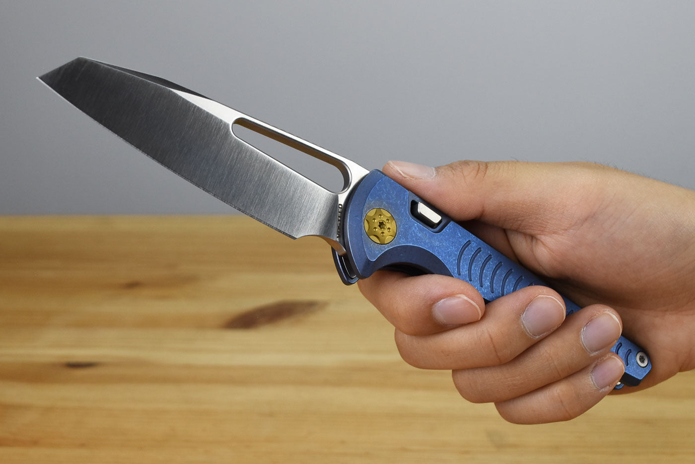 Vosteed A2502 Gavko Leopard M390