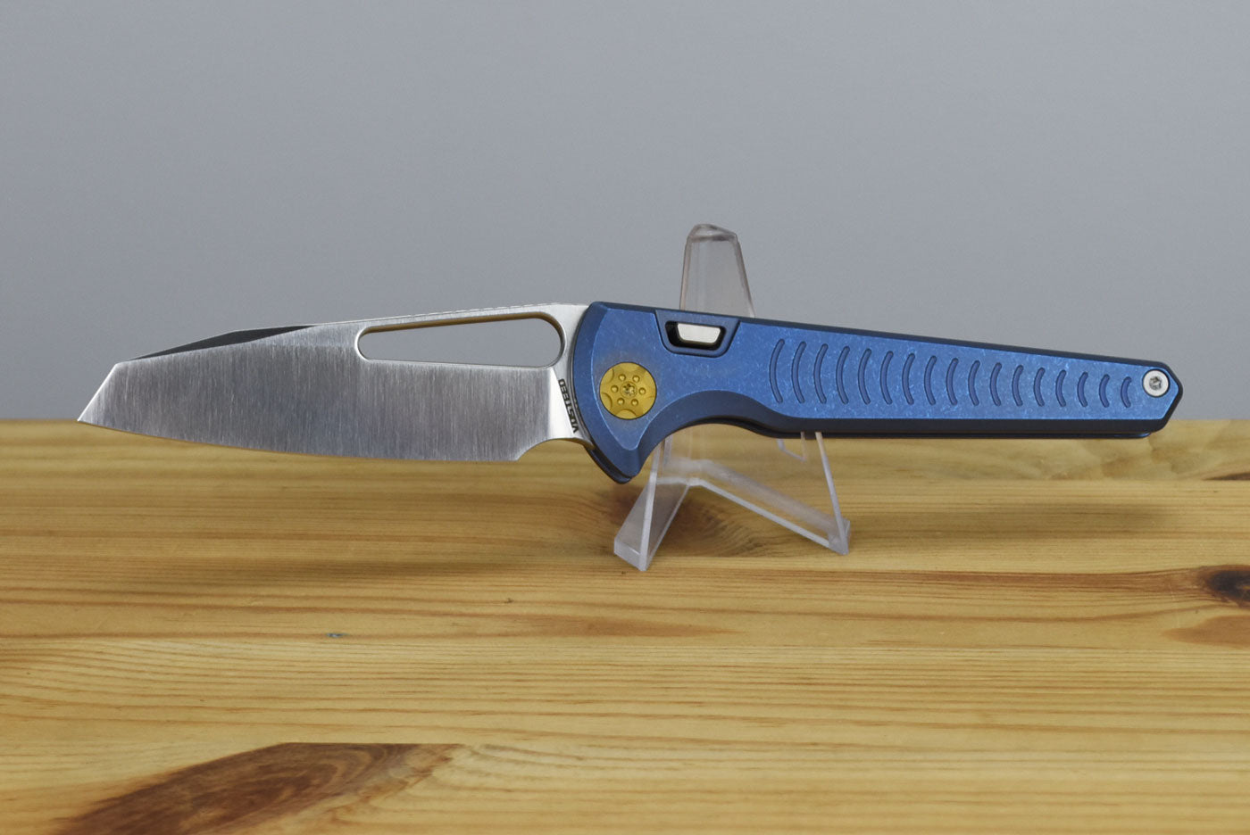 Vosteed A2502 Gavko Leopard M390