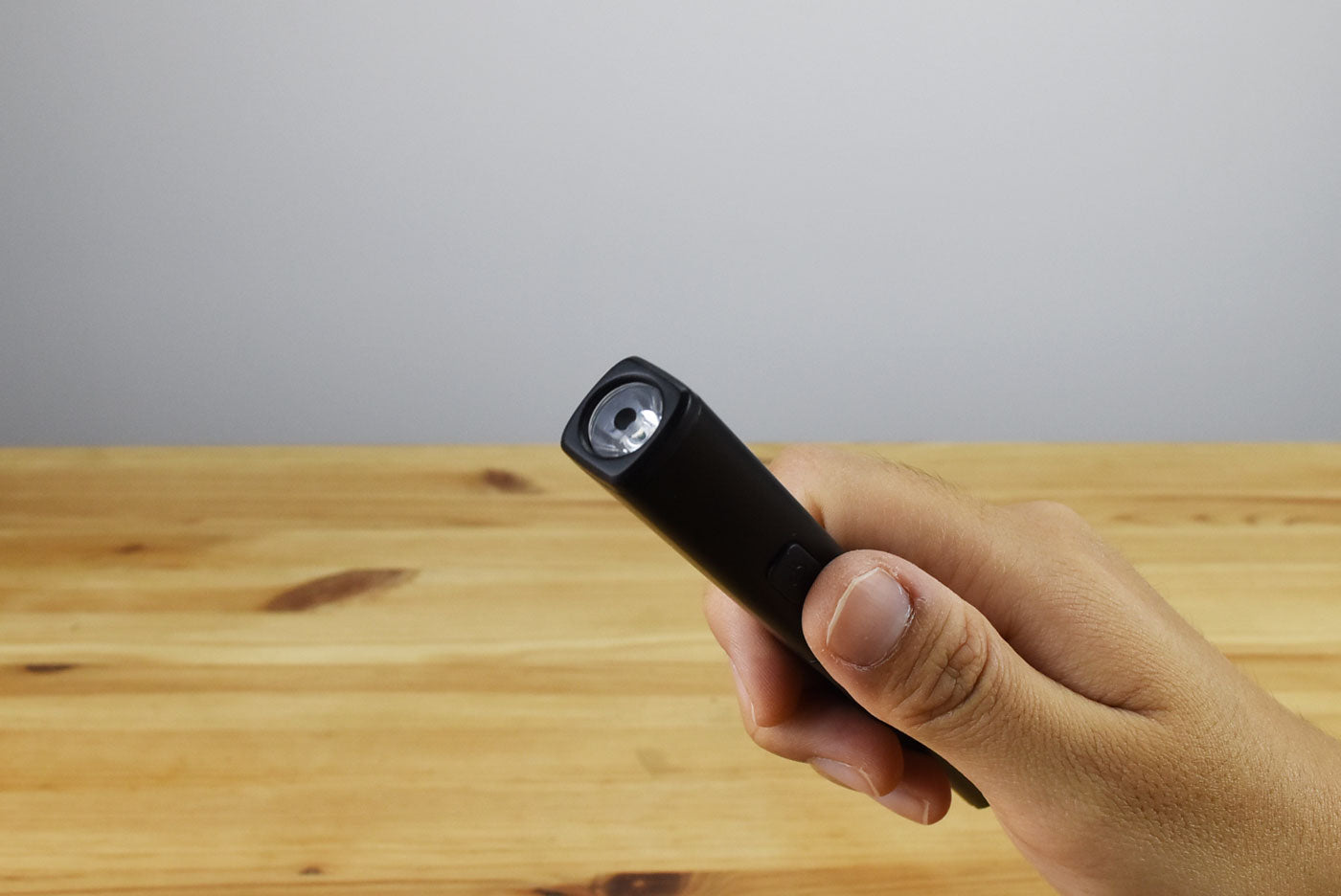 NexTool NE20026 3-In-1 Pen-Shaped Flashlight N1 Multitool