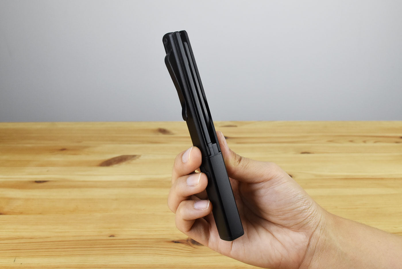 NexTool NE20026 3-In-1 Pen-Shaped Flashlight N1 Multitool