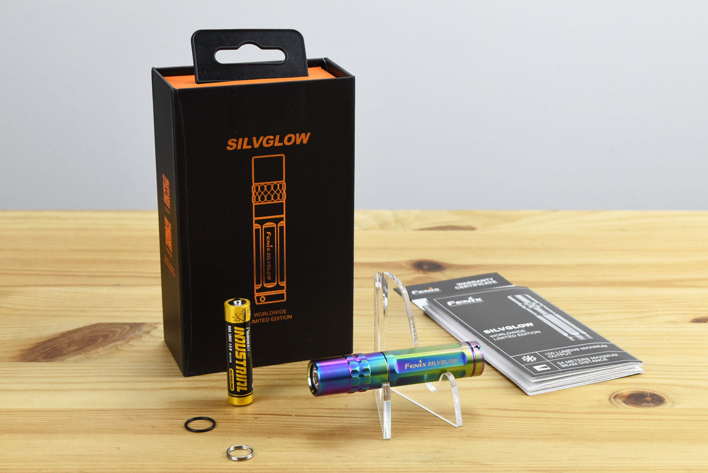 Fenix SILVGLOW Limited Edition AAA Battery EDC Flashlight (100 Lumens) (2 Versions)