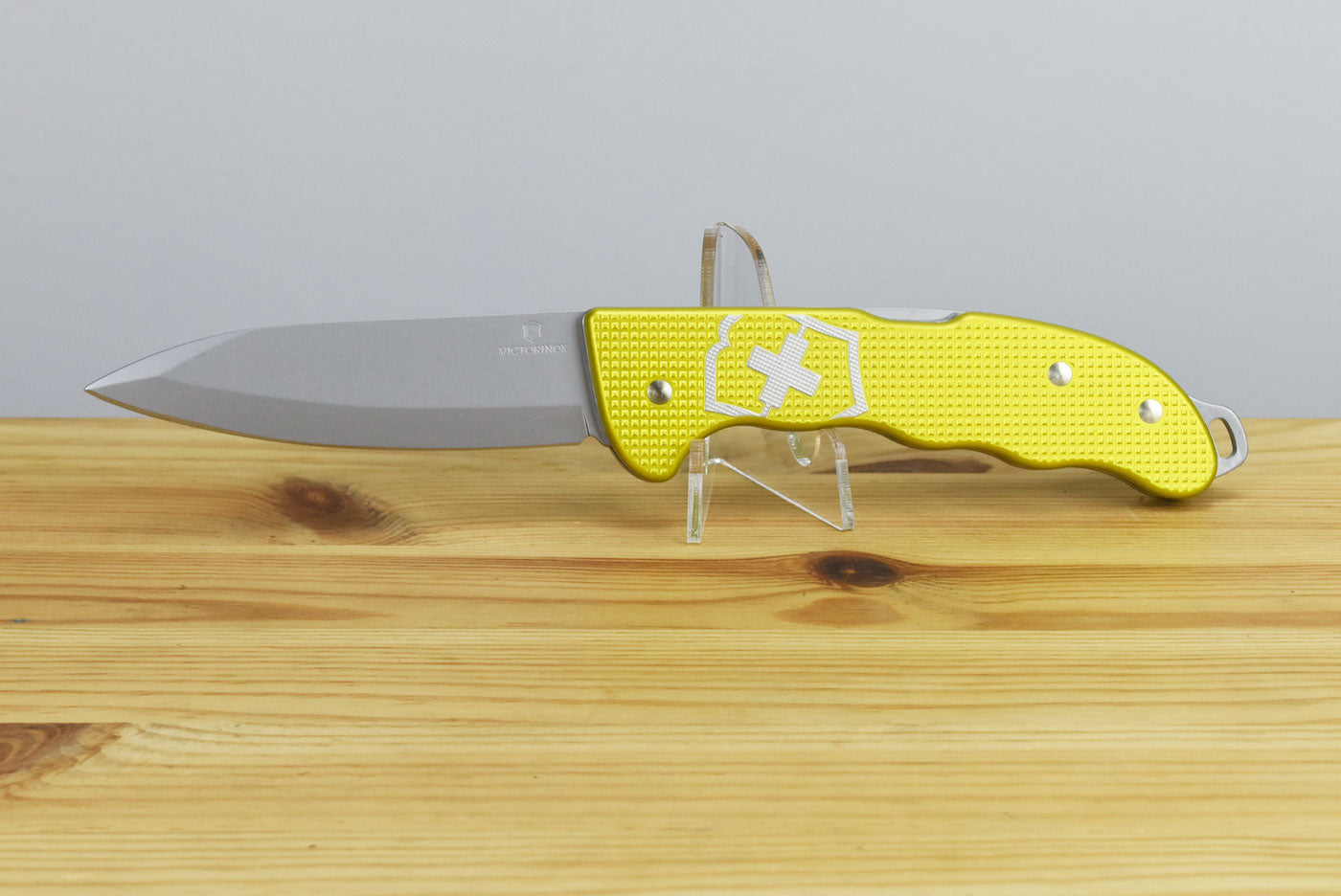 Victorinox Hunter Pro Alox Electric Yellow Back Lock Folding Knife 0.9415.L23 (Limited Edition 2023)