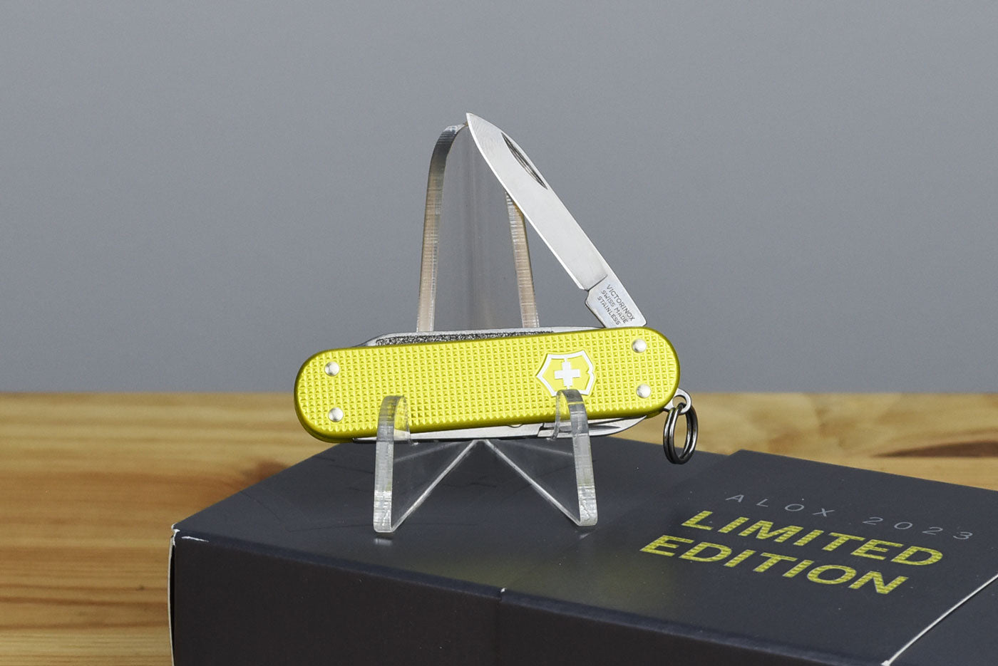 Victorinox Classic Alox Multitool Pocket Knife 0.6221.L23 (Limited Edition 2023)