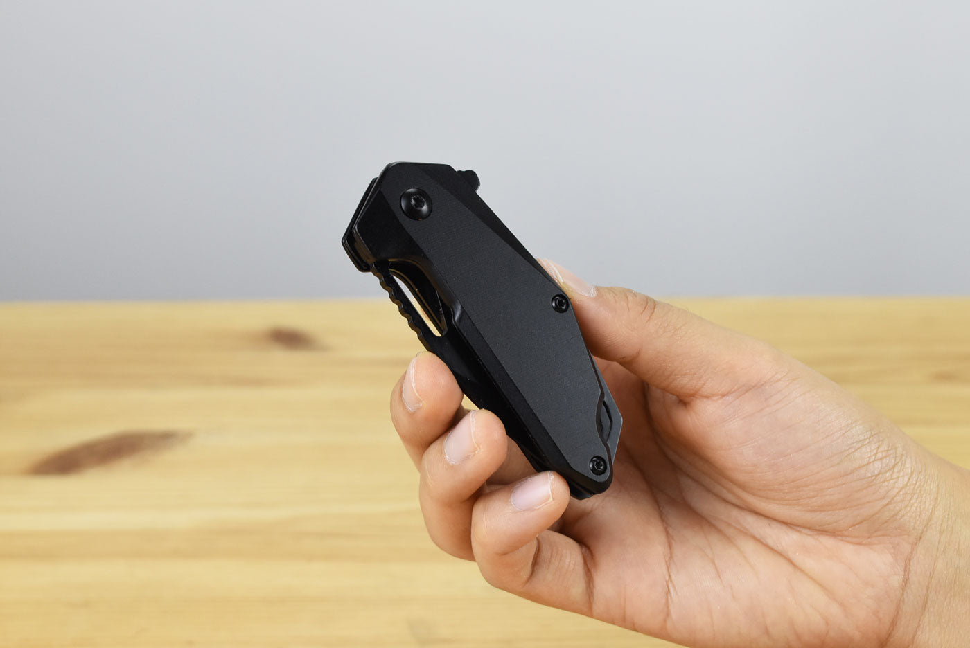 MTech A2040BK Linerlock Assisted Folding Blade (Black Anodized Aluminum Handle)