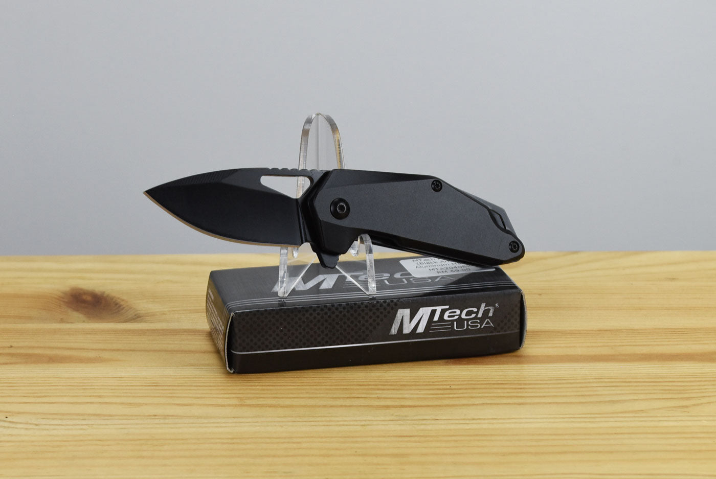 MTech A2040BK Linerlock Assisted Folding Blade (Black Anodized Aluminum Handle)