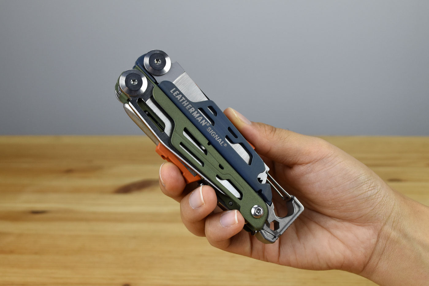 Leatherman Signal Multitool (Tundrascape)