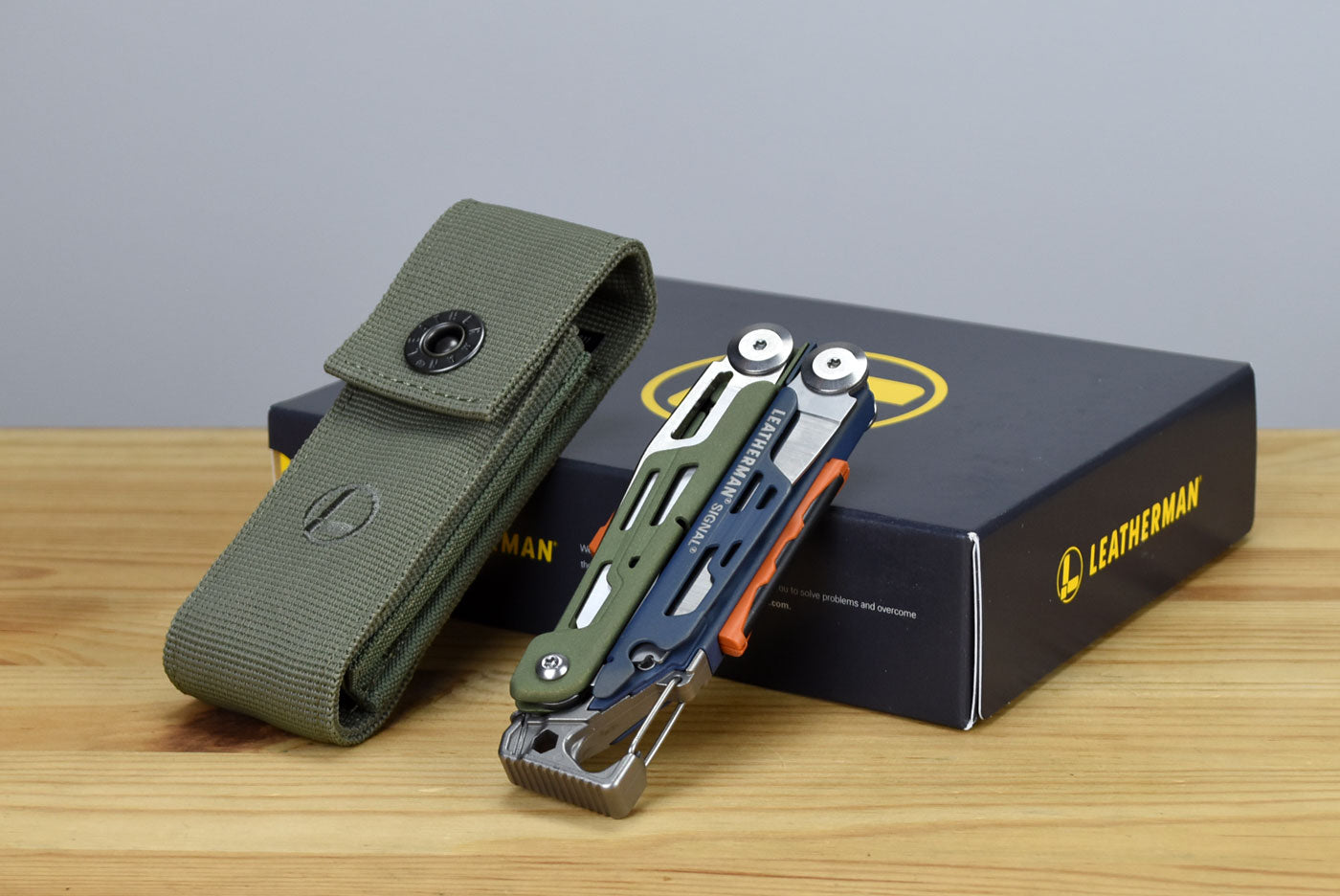 Leatherman Signal Multitool (Tundrascape)