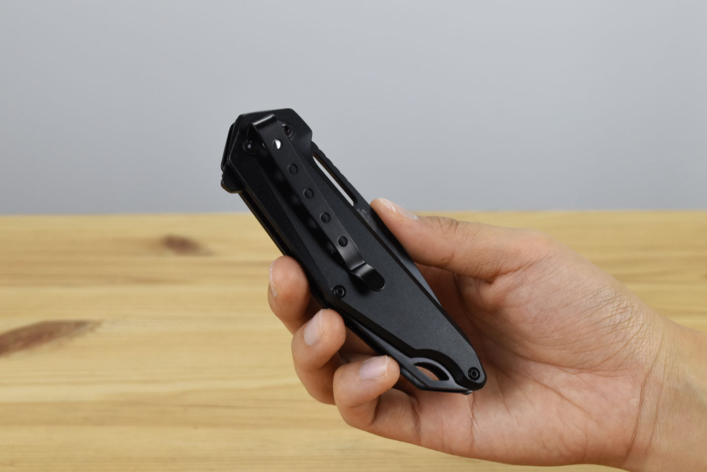 MTech A2038BK Linerlock Assisted Folding Blade (Black Anodized Aluminum Handle)