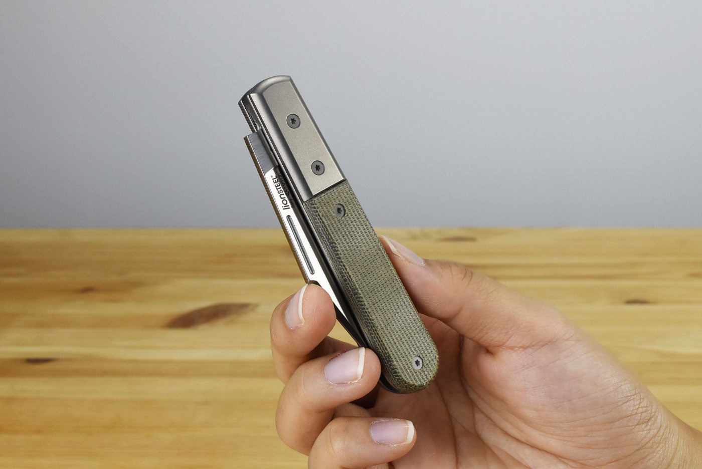 LionSteel Barlow Shuffler (Green Canvas Handle)