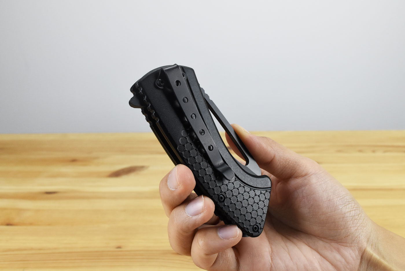 MTech MTA1197 Linerlock Assisted Folding Blade (Black Handle)