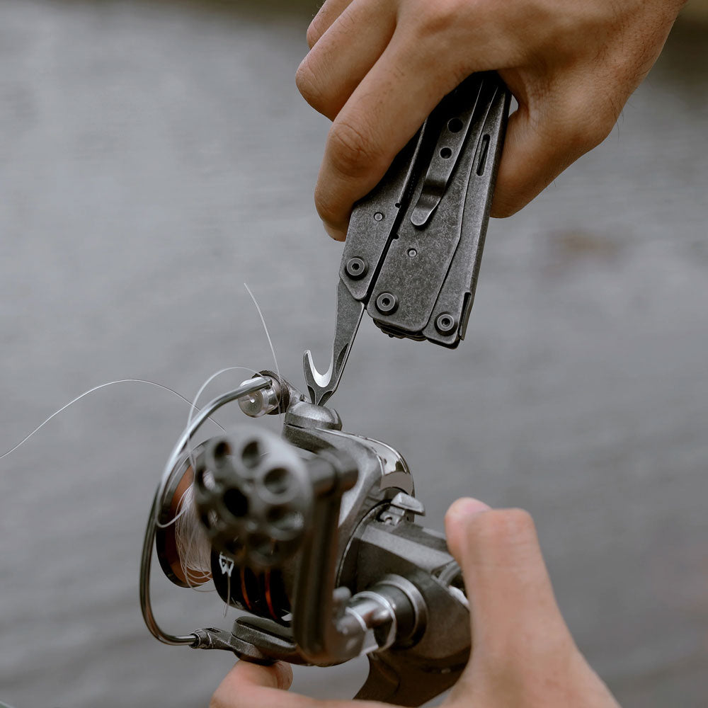 NexTool NE20120 16-In-1 Flagship Pro Multitool (Dark)