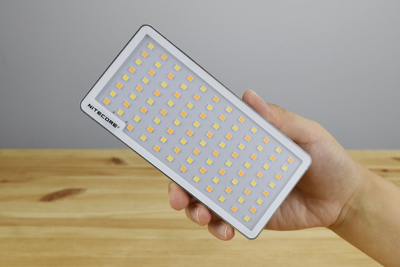 Nitecore SCL10 Smart Camera Light & Power Bank (800 Lumens)