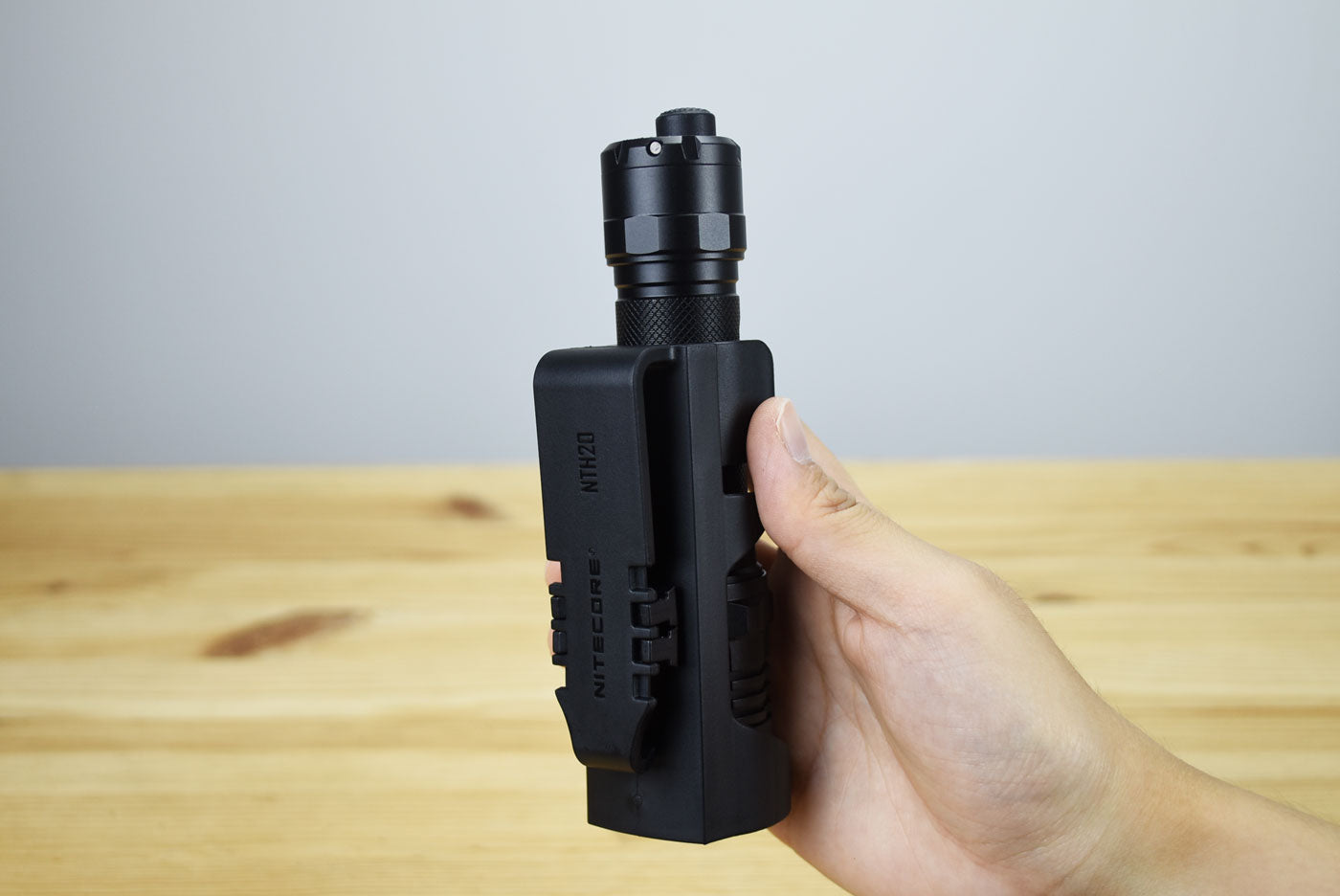 Nitecore P20iX USB Rechargeable LED Flashlight (4000 Lumens)