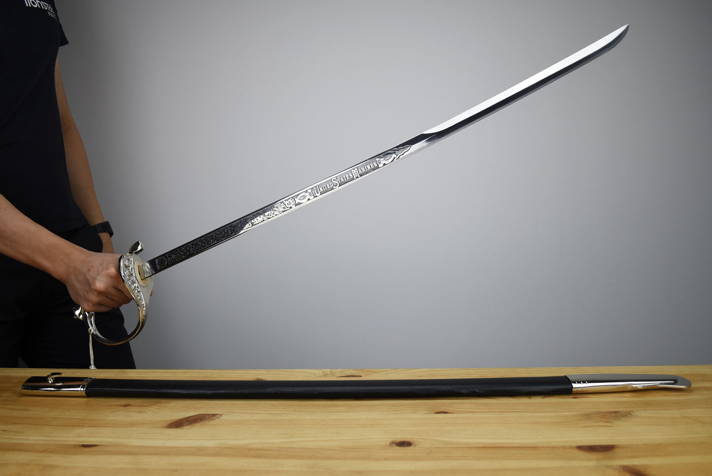 United Cutlery USMC Ceremonial Saber Sword