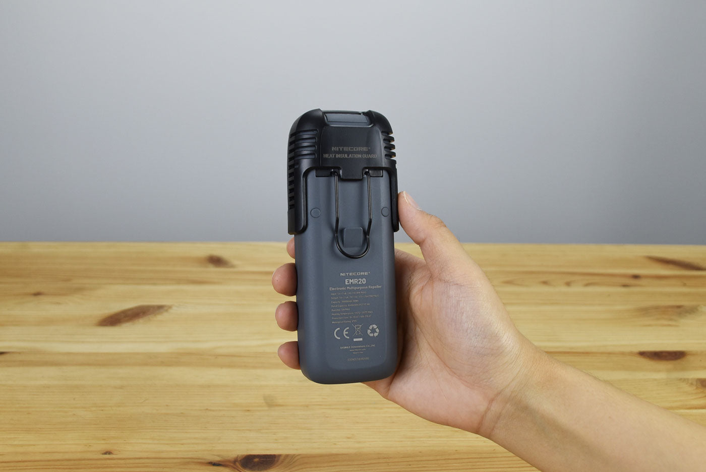 Nitecore EMR20 Rechargeable Mosquito Repeller PD & 10,000mAh Power Bank